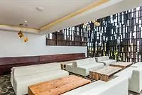 Zenrooms Seminyak Cendrawasih מלון