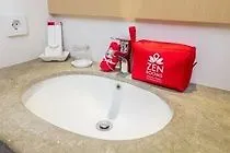 Zenrooms Seminyak Cendrawasih 3*, סמיניאק אינדונזיה