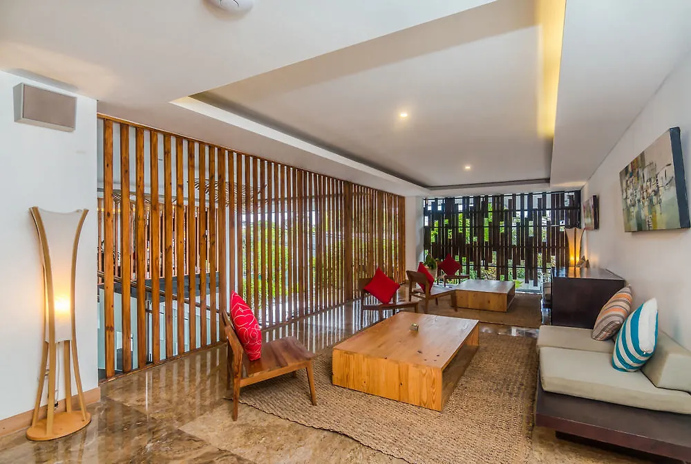מלון Zenrooms Seminyak Cendrawasih