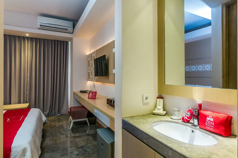 Zenrooms Seminyak Cendrawasih מלון